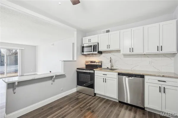 $95,000 | 2781 Blackforest Drive, Unit B, St. Louis, MO 63129