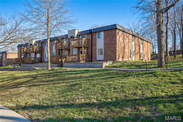 $95,000 | 2781 Blackforest Drive, Unit B, St. Louis, MO 63129