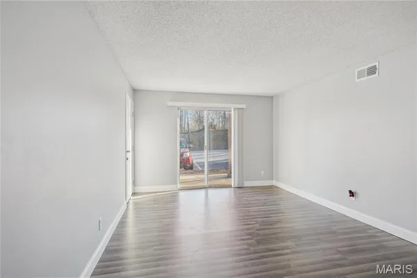 $95,000 | 2781 Blackforest Drive, Unit B, St. Louis, MO 63129