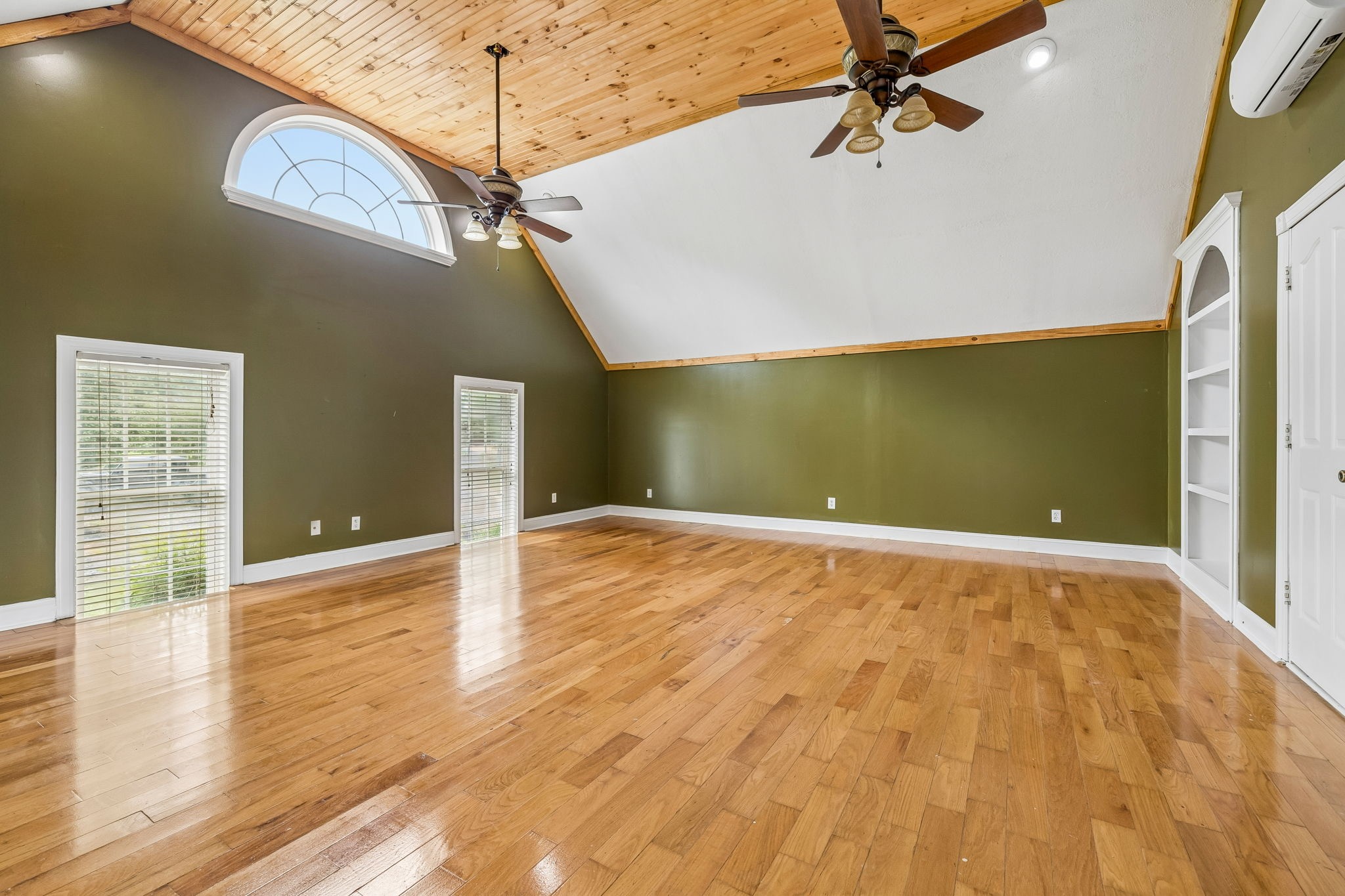 6701 McCormick Ridge Road Whitleyville, TN 38588 - Photo 22 of 63 a view of empty room with wooden floor
