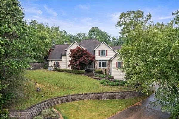 $949,000 | 769 Village Trail, Gates Mills, OH 44040