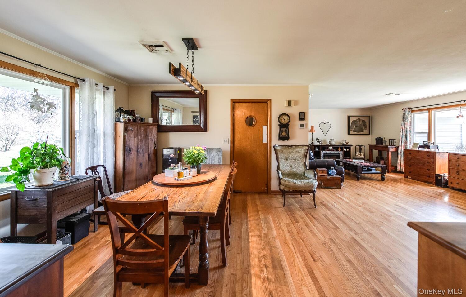 394 Smith Road Hyde Park, NY 12538 - Photo 14 of 48