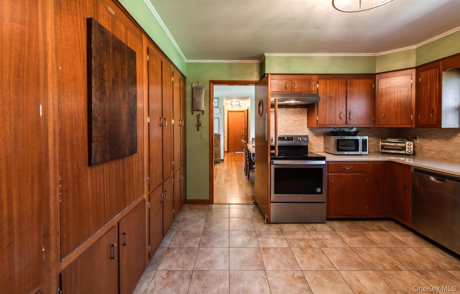 394 Smith Road Hyde Park, NY 12538 - Photo 17 of 48