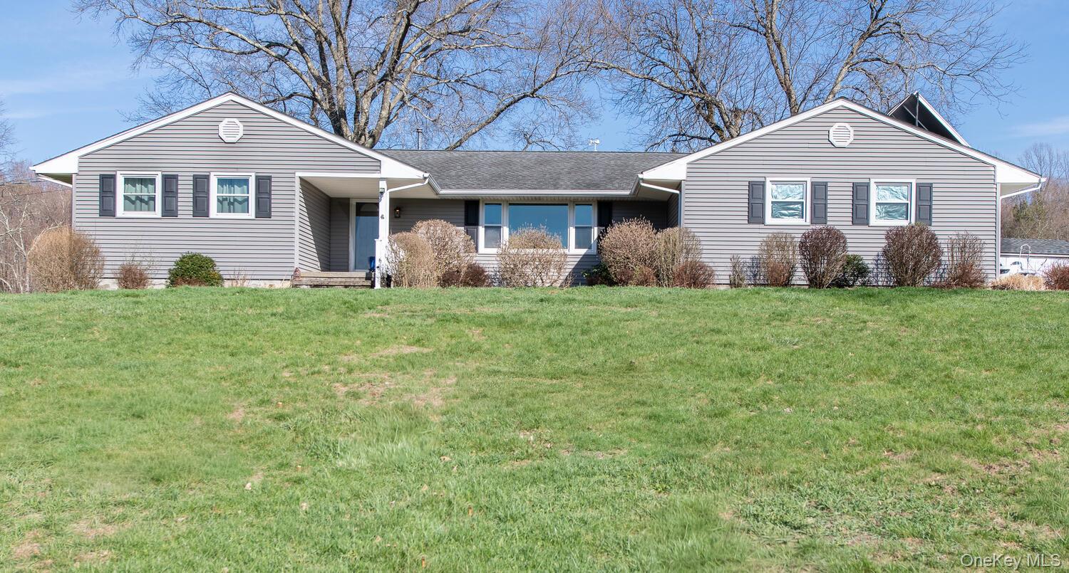394 Smith Road Hyde Park, NY 12538 - Photo 5 of 48