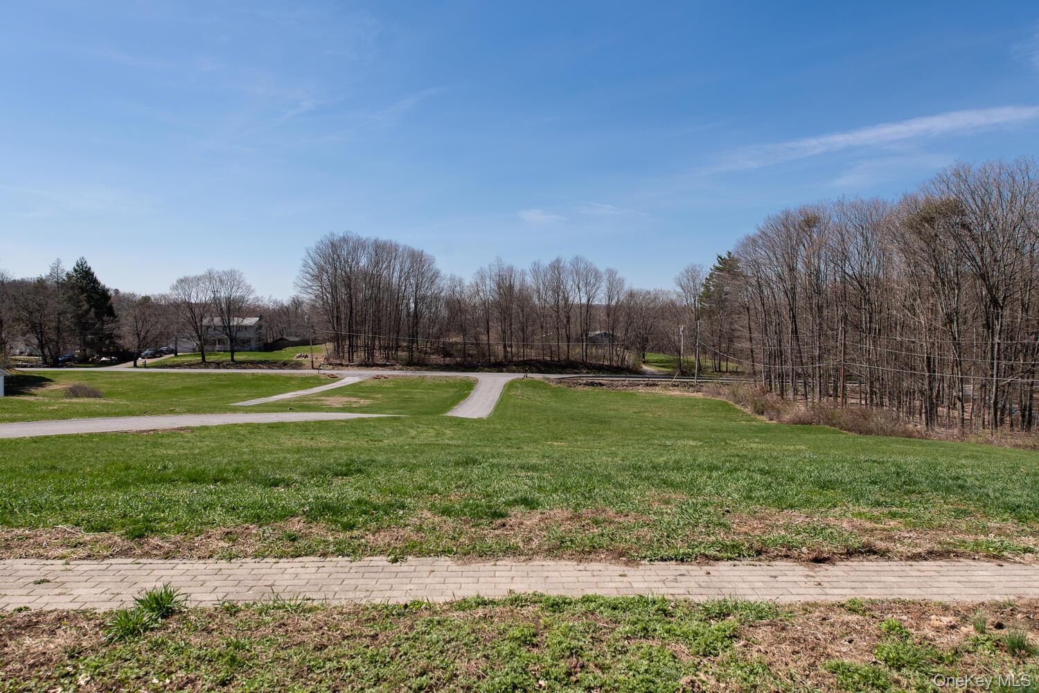 394 Smith Road Hyde Park, NY 12538 - Photo 8 of 48