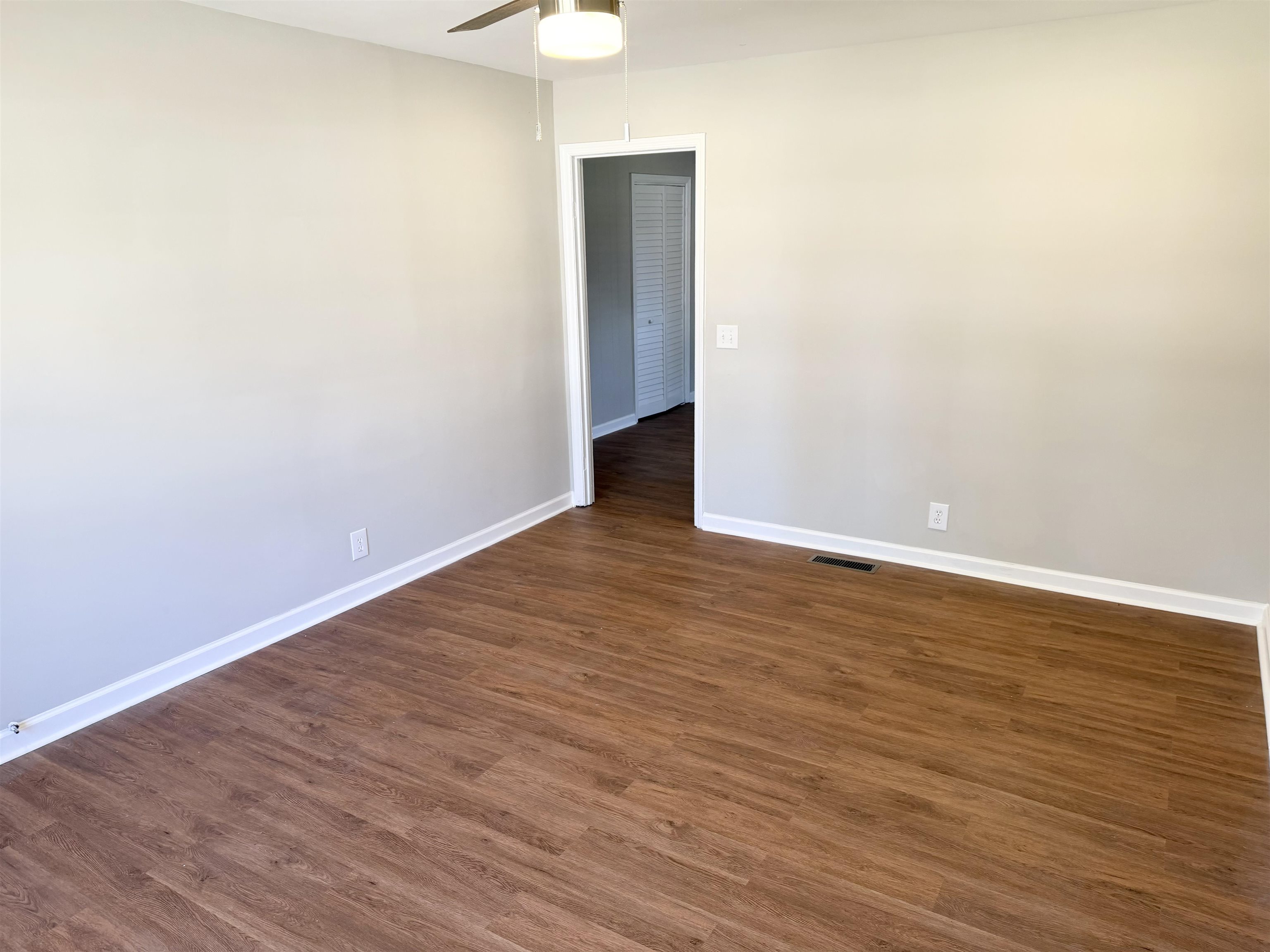 313 Dickson Heights Marion, SC 29571 - Photo 3 of 12