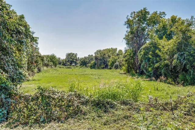 $825,000 | 500 West Oakdale Road, Grand Prairie, TX 75050