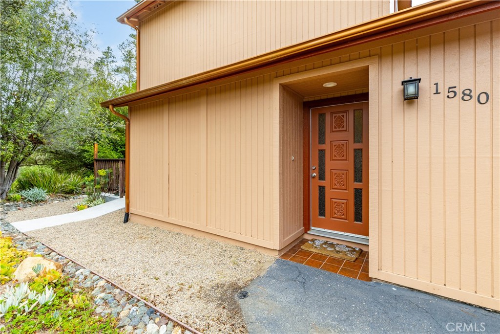 1580 Emerson Road Cambria, CA 93428 - Photo 3 of 37