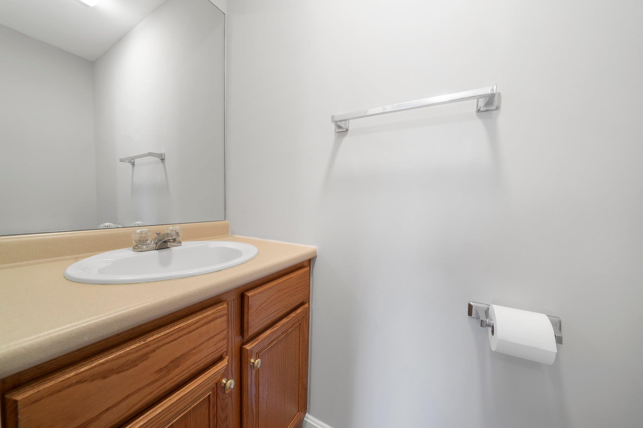 424 Ledgeview Drive Rochester, NH 03839 - Photo 14 of 32