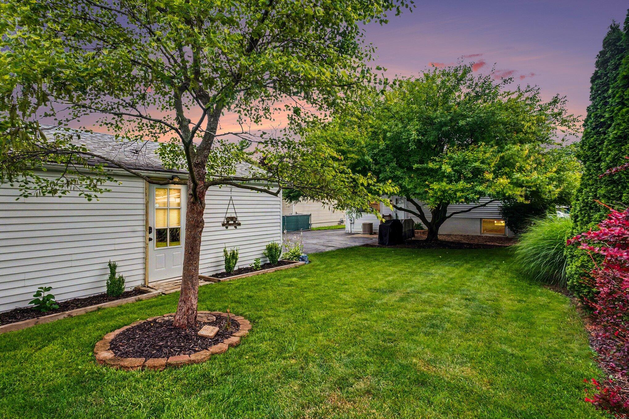 1759 River Bend Road Columbus, OH 43223 - Photo 3 of 32 003_file_5329