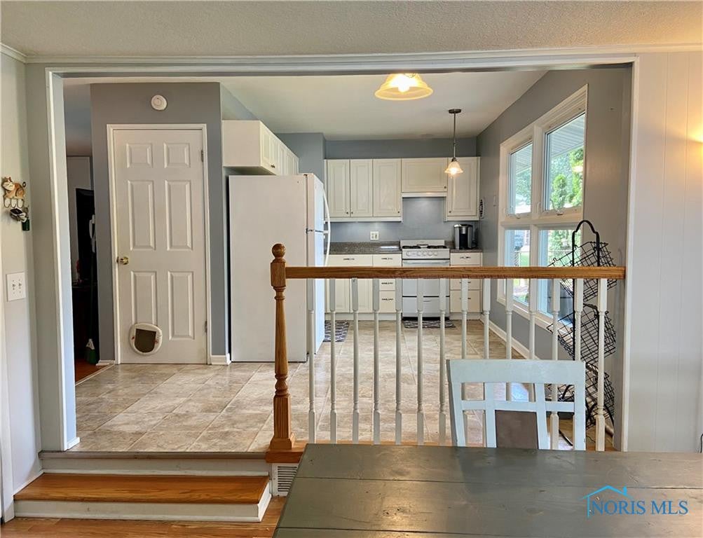 4660 Elmhurst Road Toledo, OH 43613 - Photo 14 of 27 Gallery Image 14