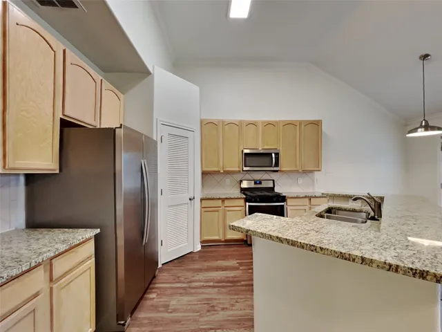 $2,215 | 30710 Country Meadows Drive, Tomball, TX 77375