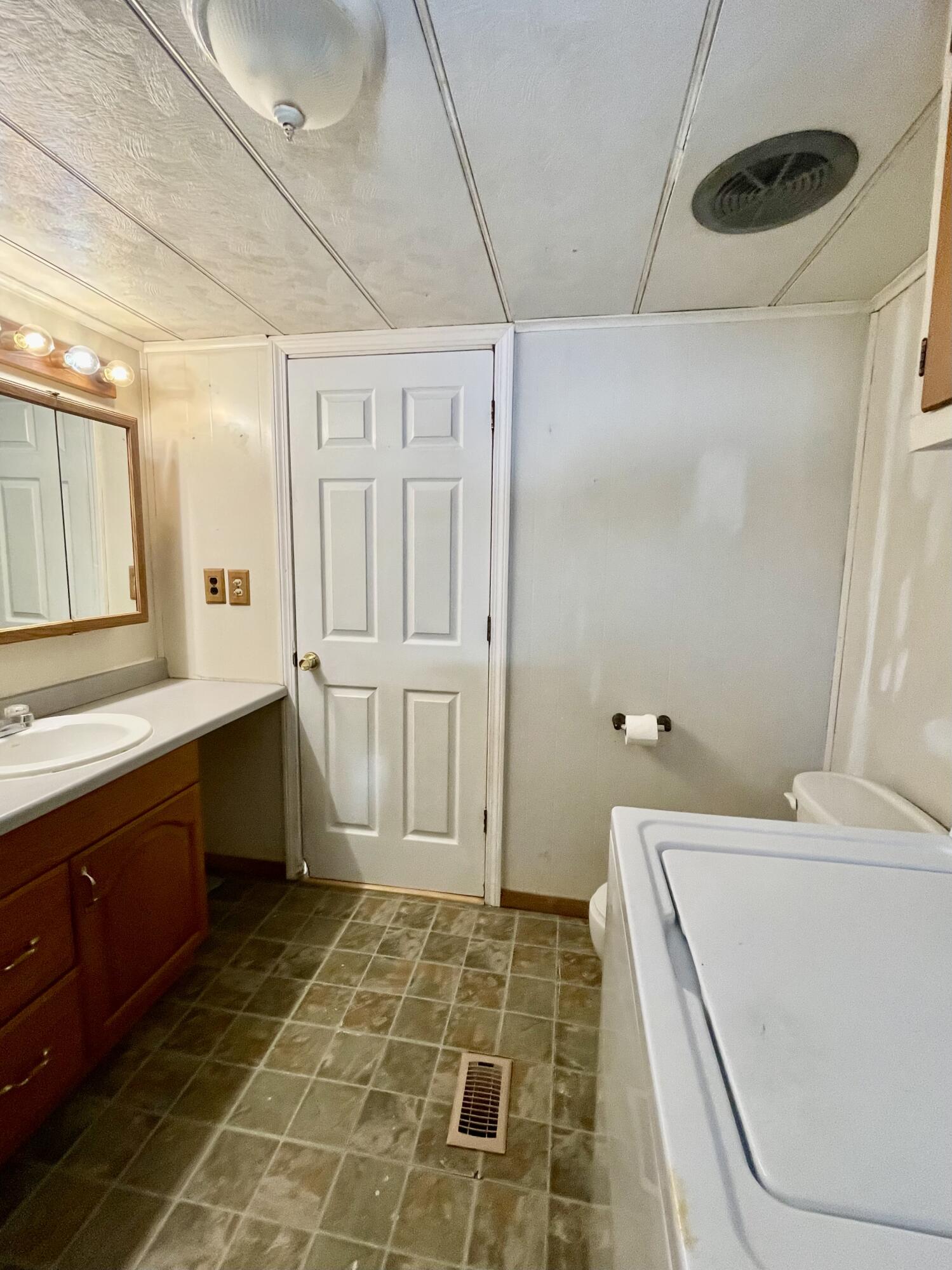 999 Fuller Road Hermon, ME 04401 - Photo 14 of 44 IMG_0143