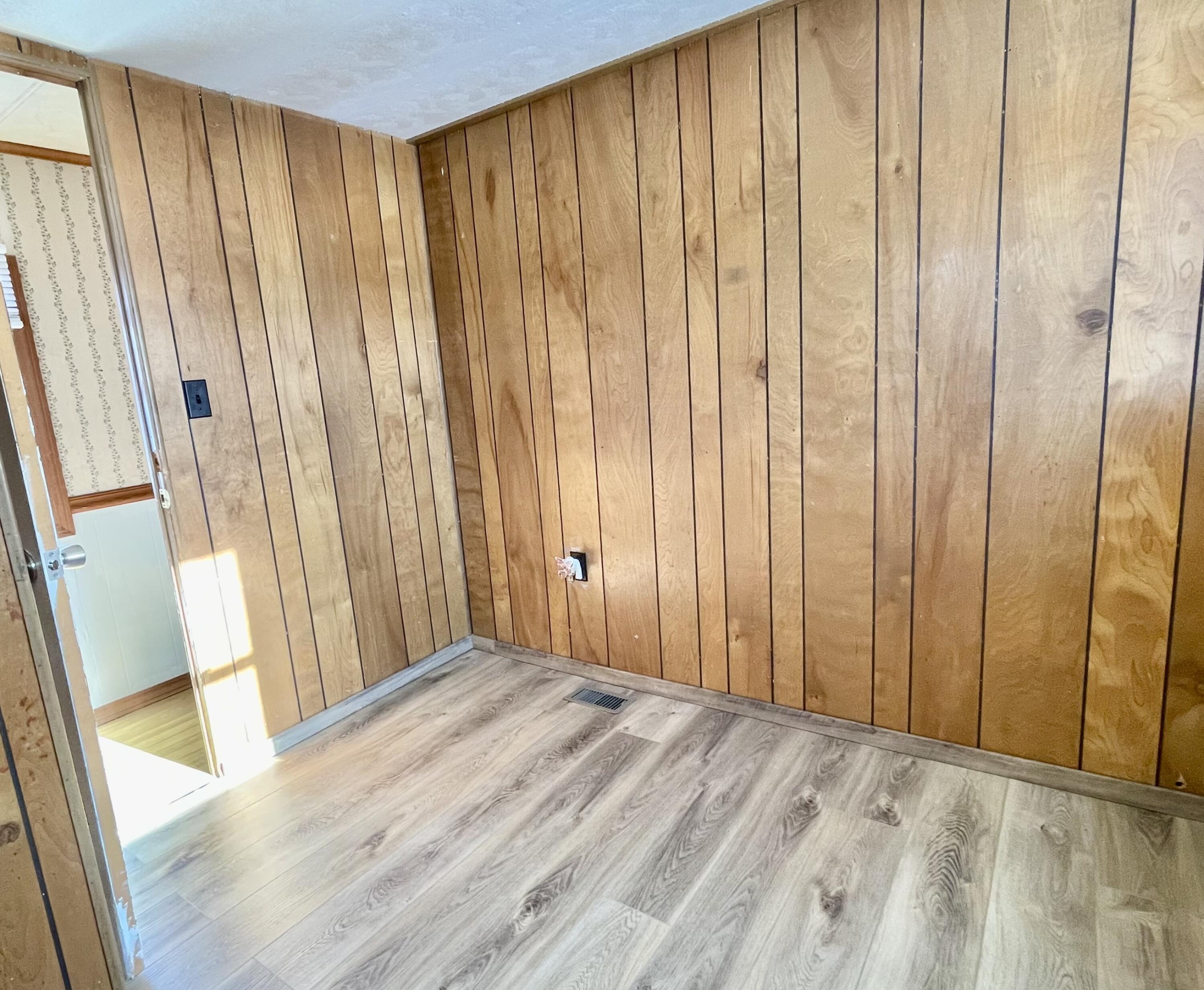 999 Fuller Road Hermon, ME 04401 - Photo 9 of 44 IMG_0138