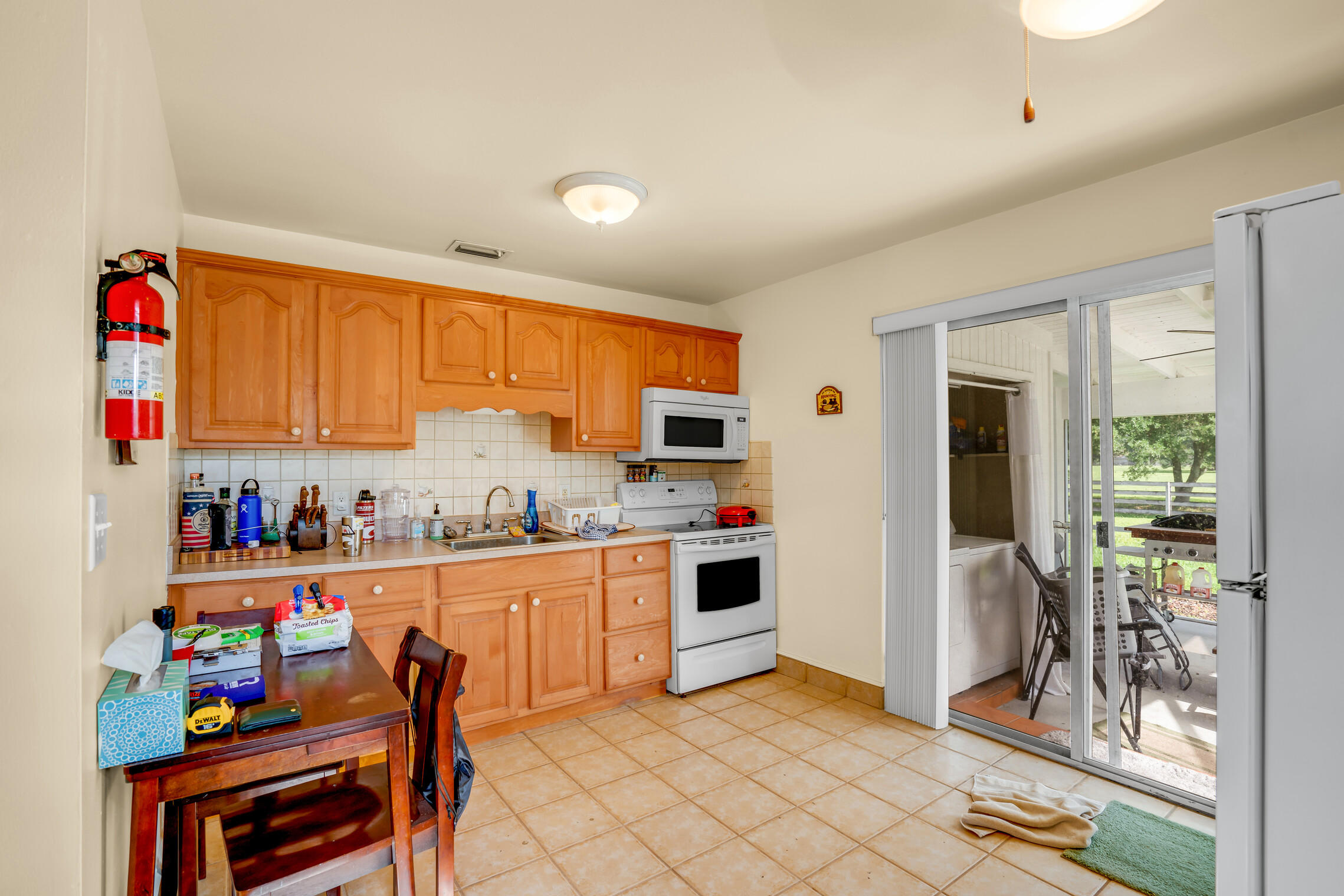 13260 Collecting Canal Road Loxahatchee, FL 33470 - Photo 11 of 37 Kitchen/dinning