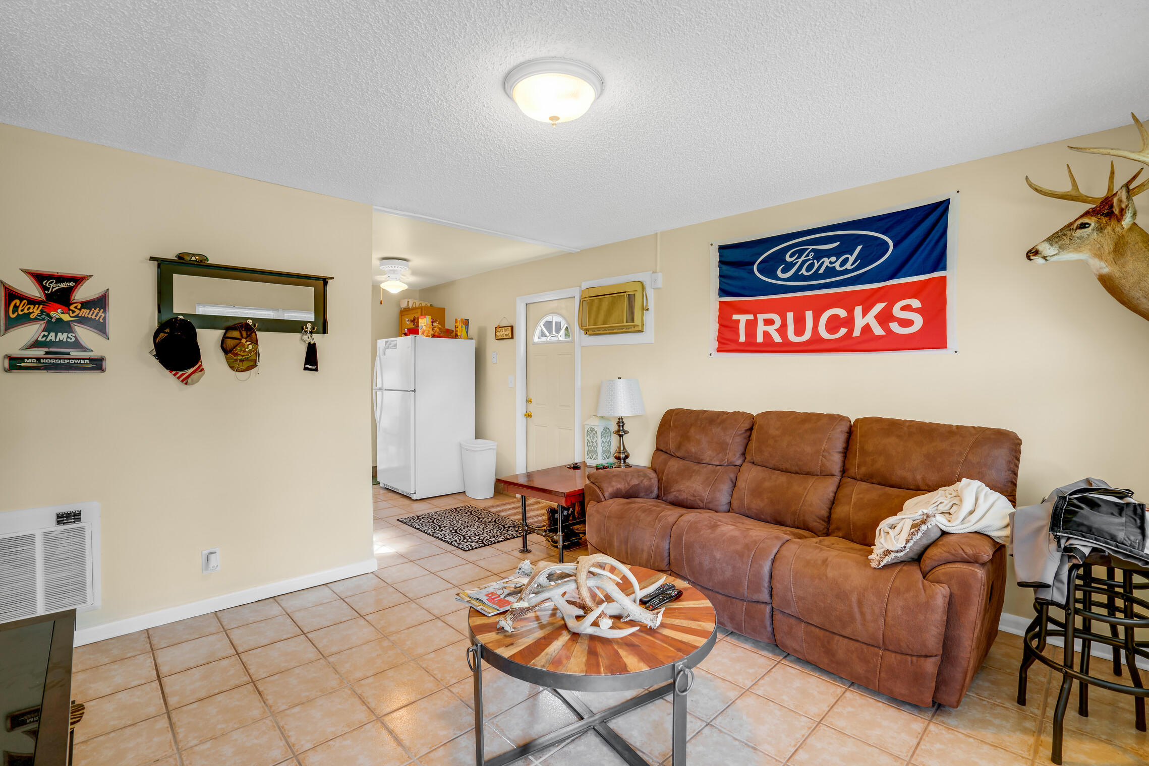 13260 Collecting Canal Road Loxahatchee, FL 33470 - Photo 12 of 37 Living Area