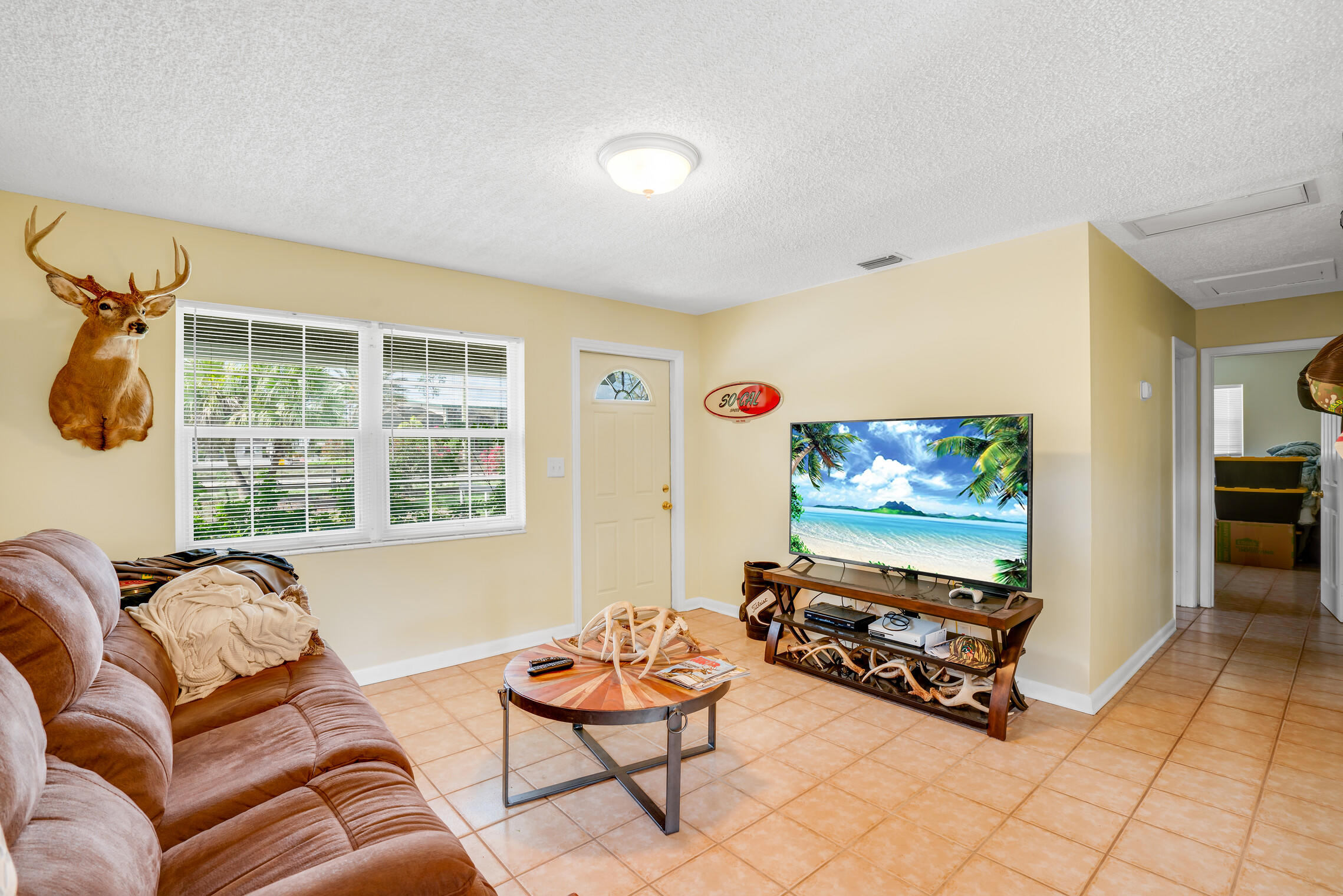 13260 Collecting Canal Road Loxahatchee, FL 33470 - Photo 13 of 37 Living area