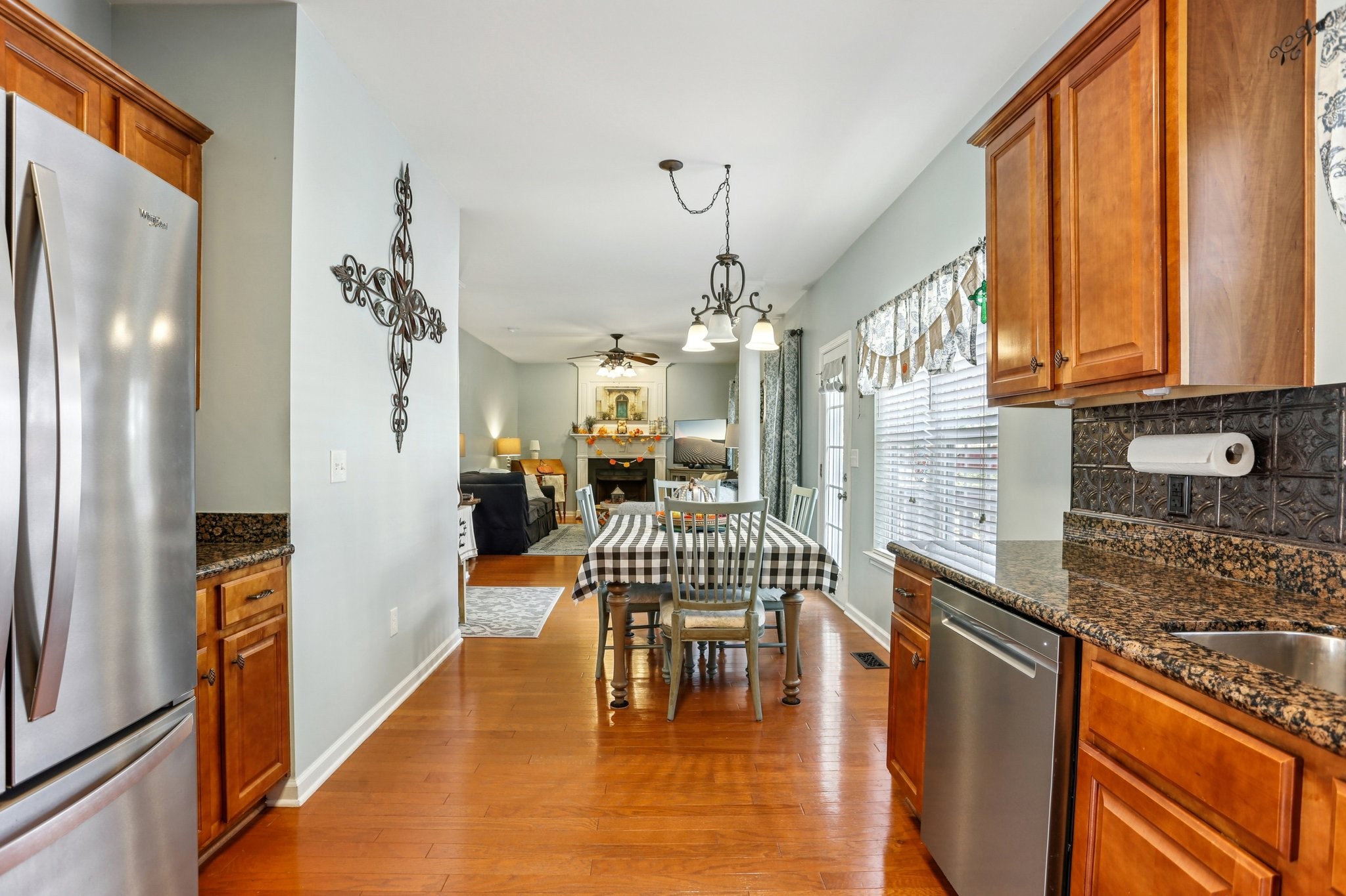 5017 Saunders Terrace Spring Hill, TN 37174 - Photo 14 of 52 a very nice looking room with a large window