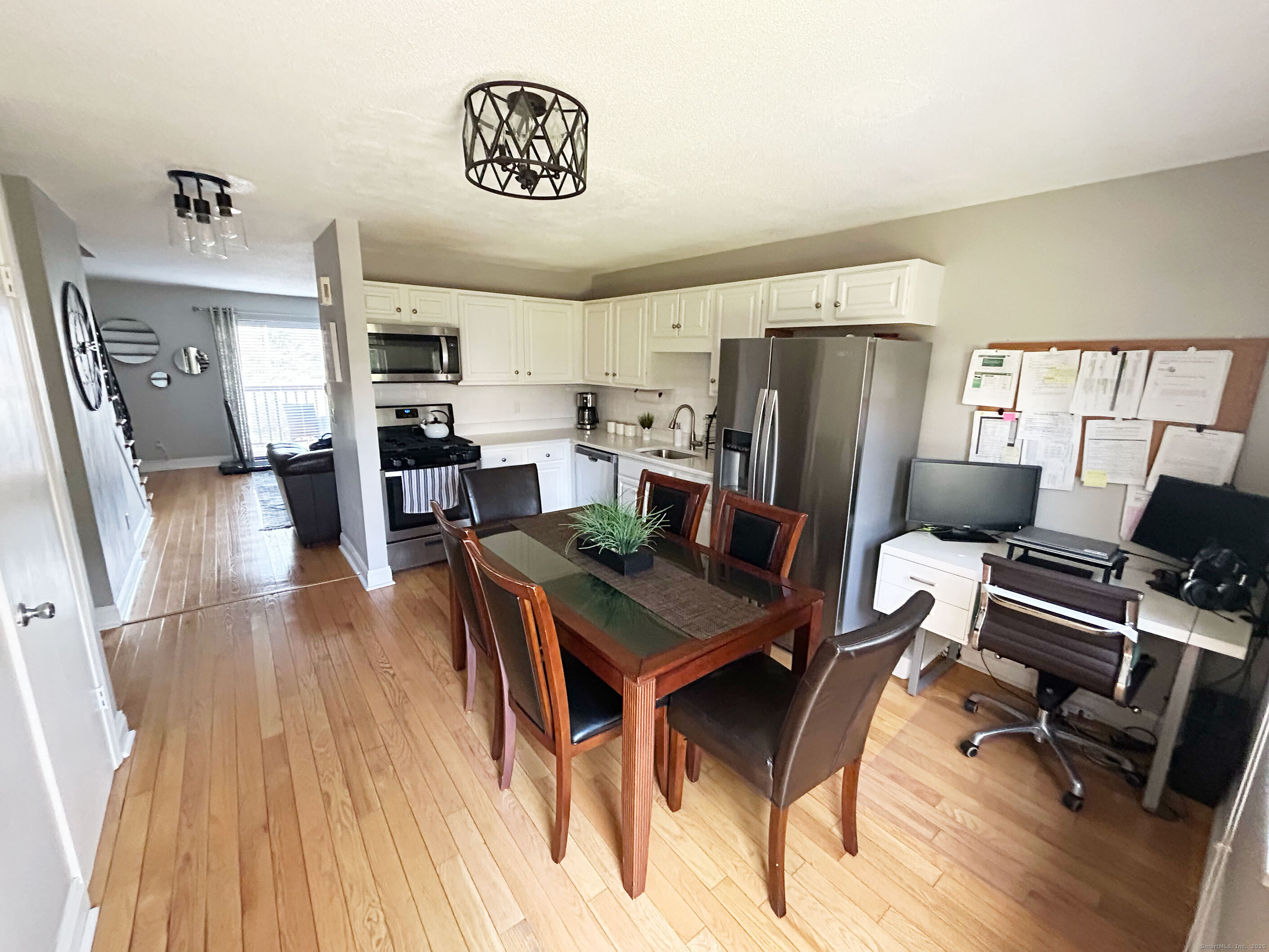 322 Knapps Highway, Unit 322 Fairfield, CT 06825 - Photo 6 of 18