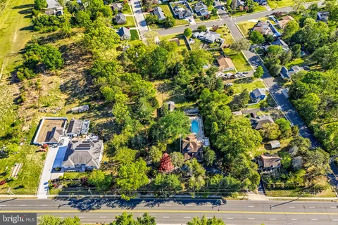 $699,000 | 267 West White Horse Pike, Berlin, NJ 08009