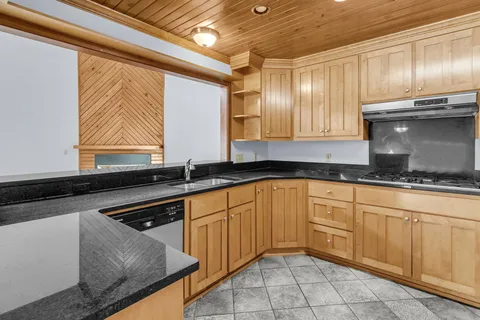 $725,000 | 2224 Folly Road, Unit 5C, Charleston, SC 29412