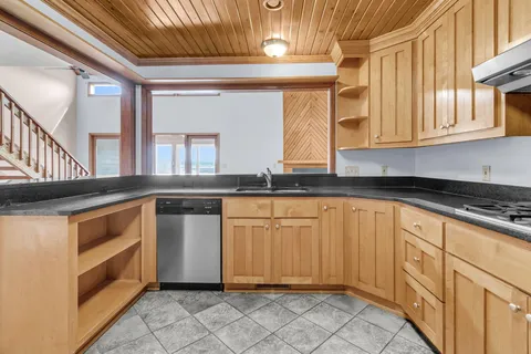 $725,000 | 2224 Folly Road, Unit 5C, Charleston, SC 29412