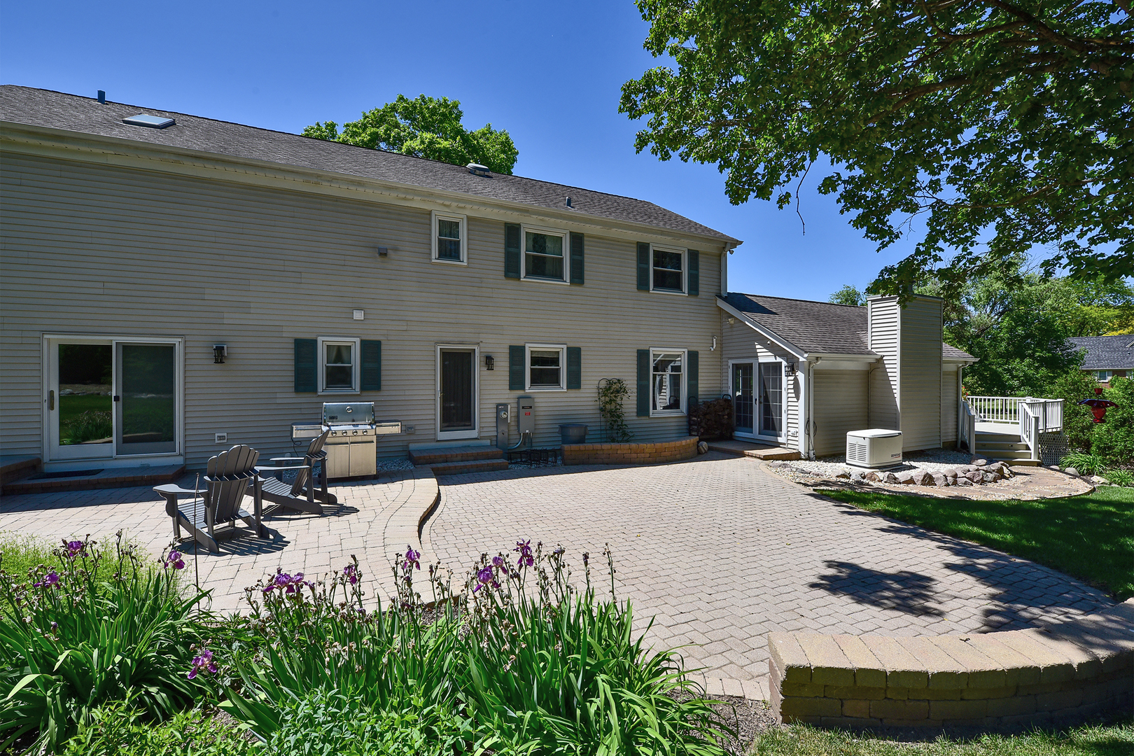 381 Grayfriars Lane Inverness, IL 60067 - Photo 30 of 37