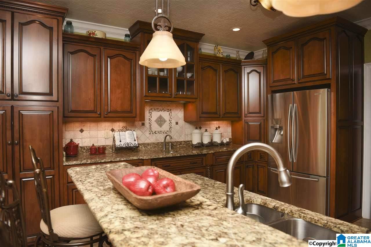 5517 Colvin Gap Gadsden, AL 35905 - Photo 7 of 16