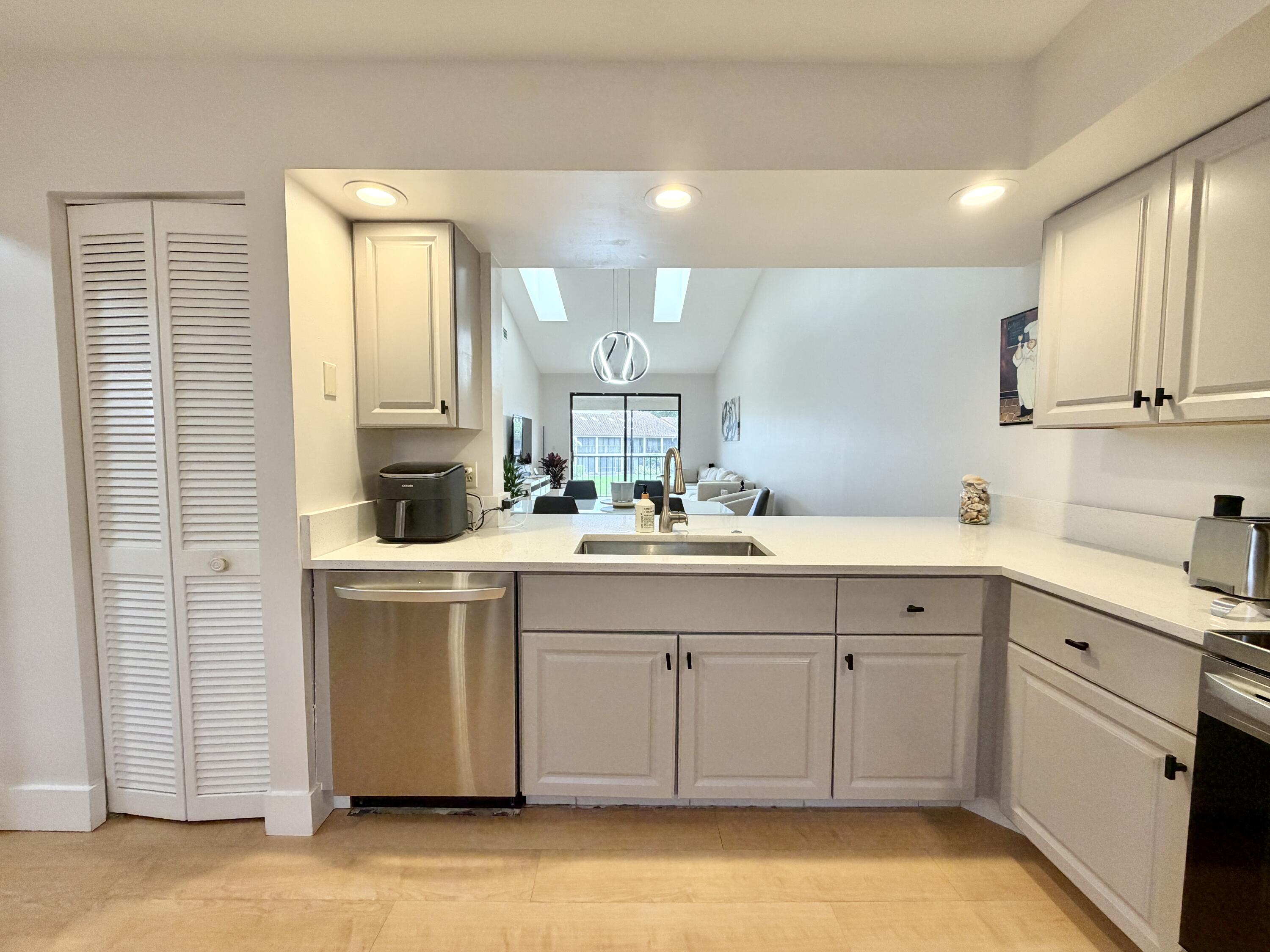 7935 La Mirada Drive Boca Raton, FL 33433 - Photo 11 of 71 IMG_0643
