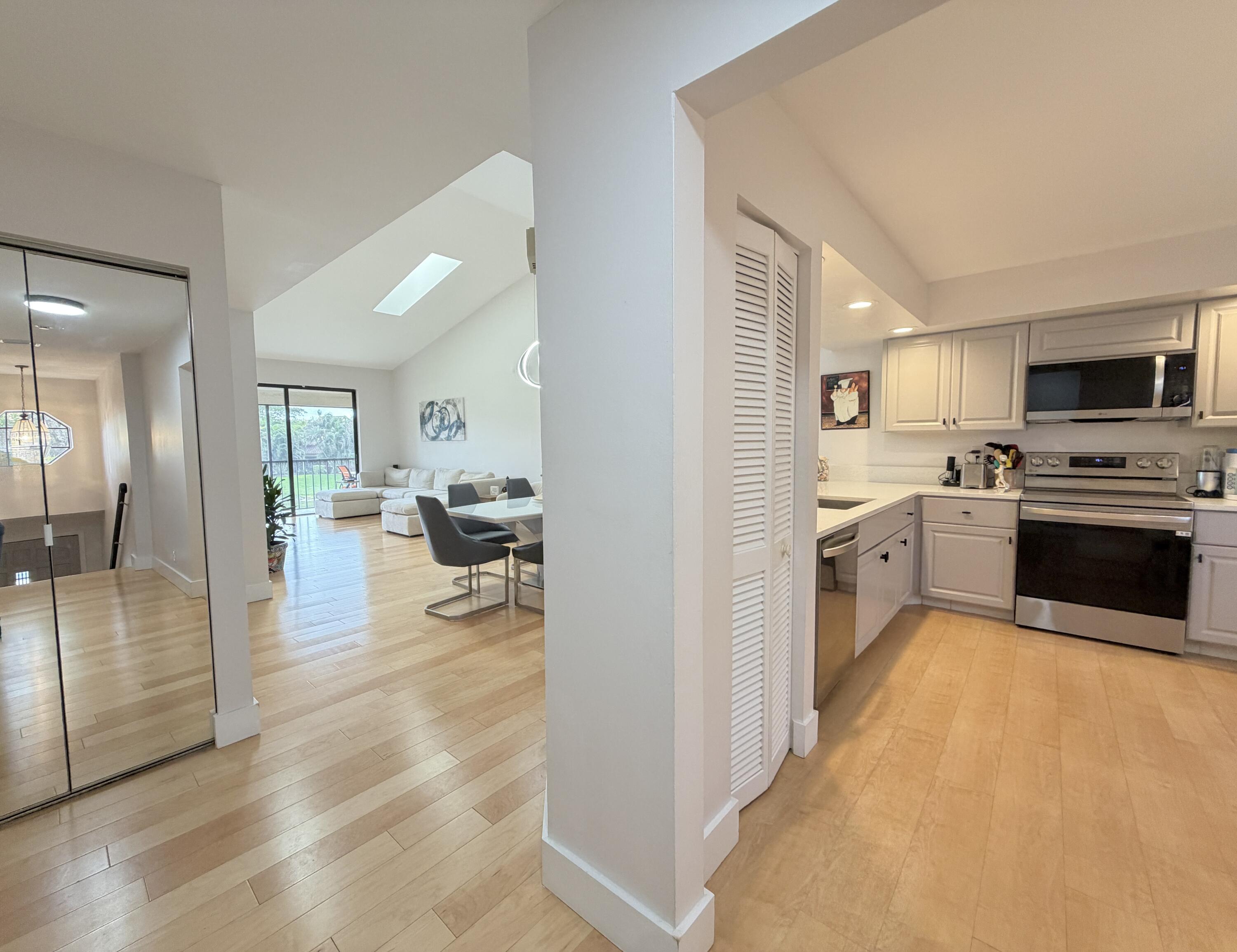 7935 La Mirada Drive Boca Raton, FL 33433 - Photo 4 of 71 IMG_0636