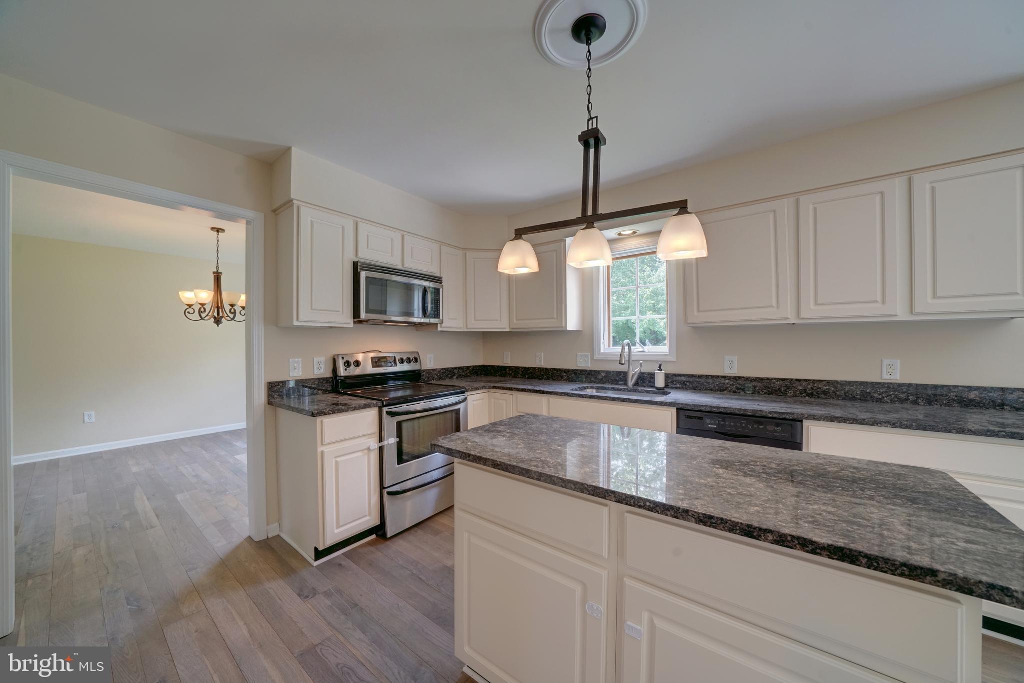 7998 Martown Road Laurel, MD 20723 - Photo 16 of 80