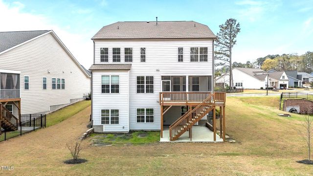 $950,000 | 3020 Mavisbank Circle, Apex, NC 27502