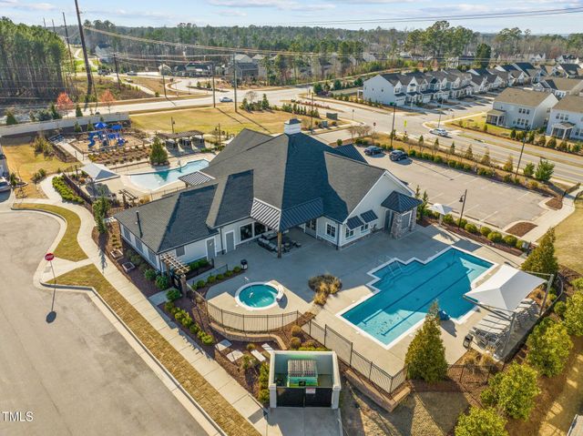 $950,000 | 3020 Mavisbank Circle, Apex, NC 27502