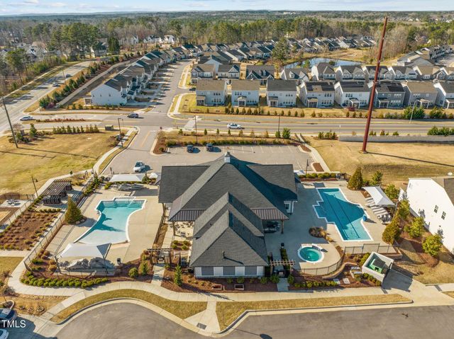 $950,000 | 3020 Mavisbank Circle, Apex, NC 27502