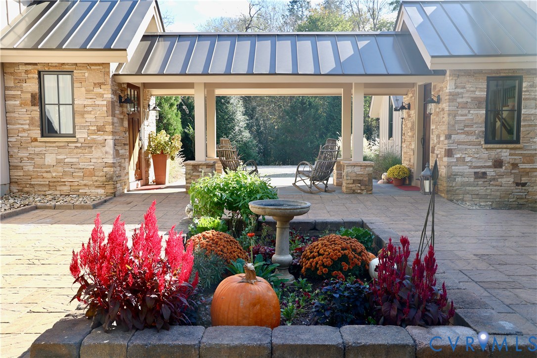 794 River Road West Manakin-Sabot, VA 23103 - Photo 67 of 82 Paver planter boxes for your seasonal plantings.