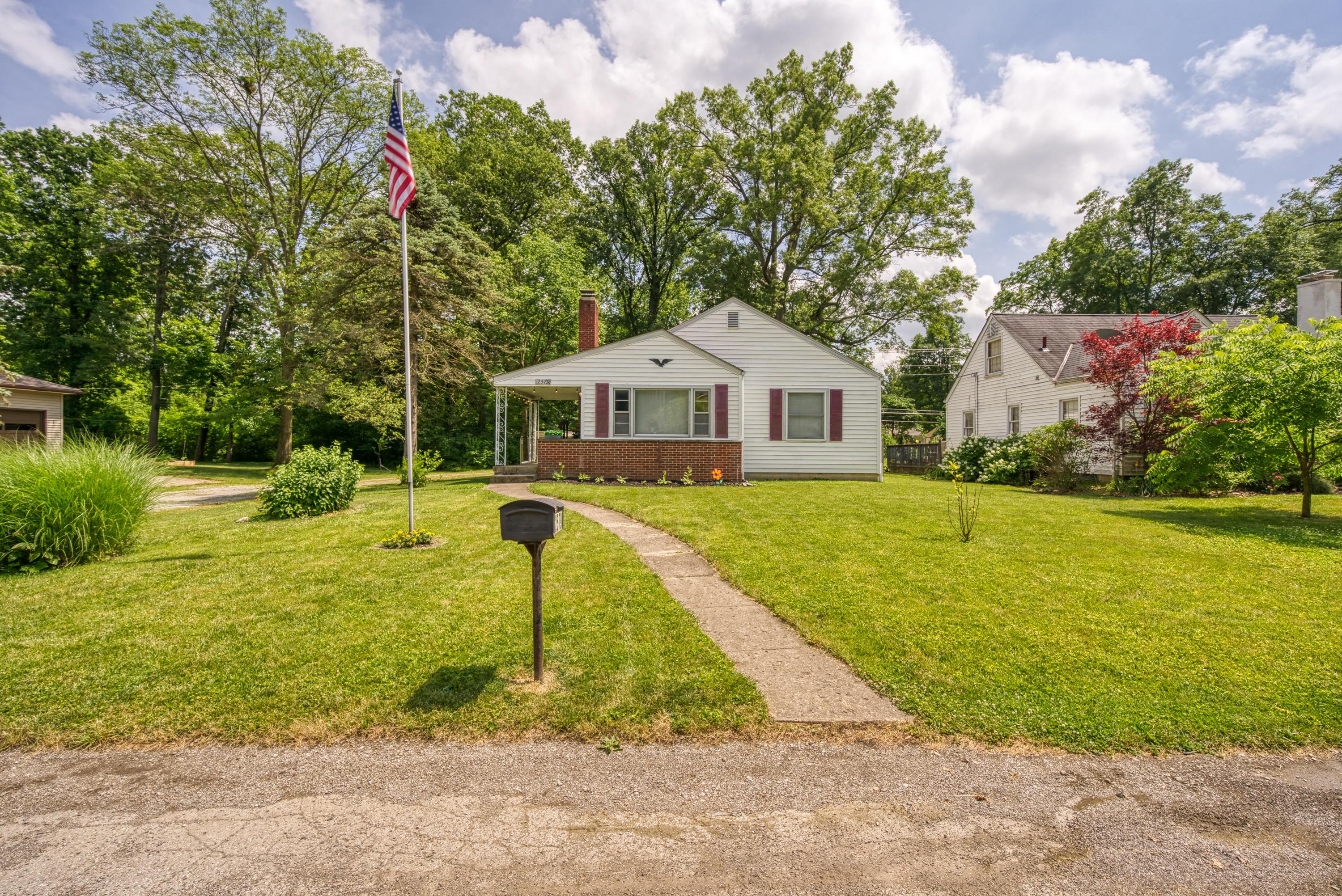 2579 Woodley Road Columbus, OH 43231 - Photo 2 of 55 Gallery Image 2