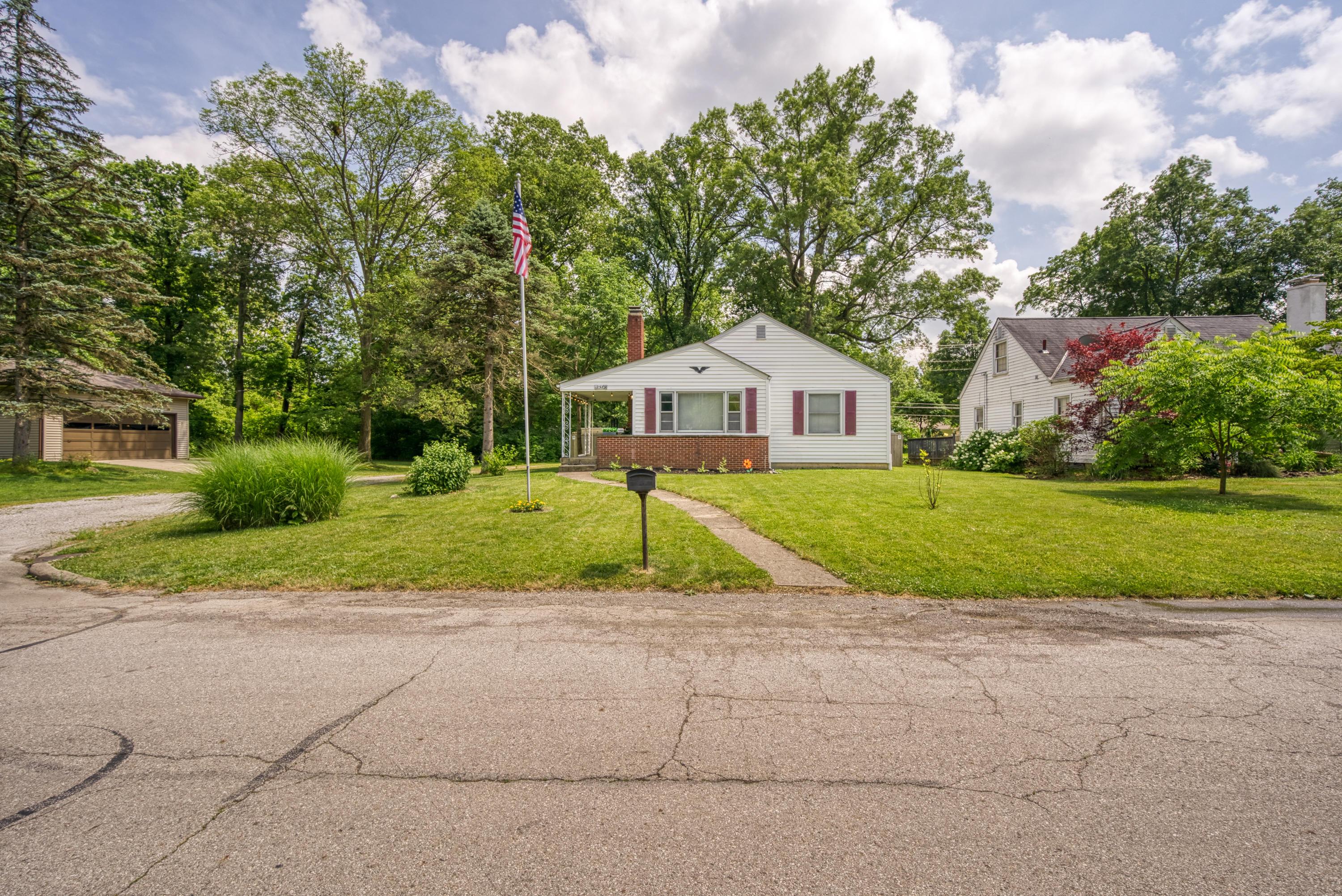 2579 Woodley Road Columbus, OH 43231 - Photo 4 of 55 Gallery Image 4