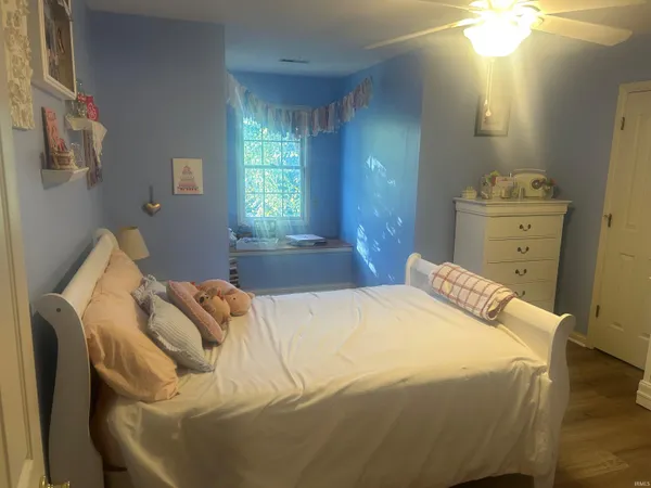 $437,500 | 3288 Westhampton Drive, Newburgh, IN 47630