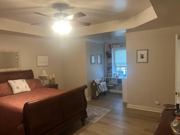 $437,500 | 3288 Westhampton Drive, Newburgh, IN 47630