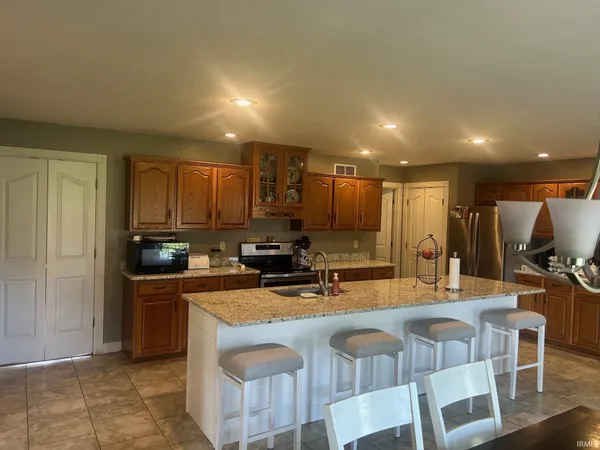 $437,500 | 3288 Westhampton Drive, Newburgh, IN 47630