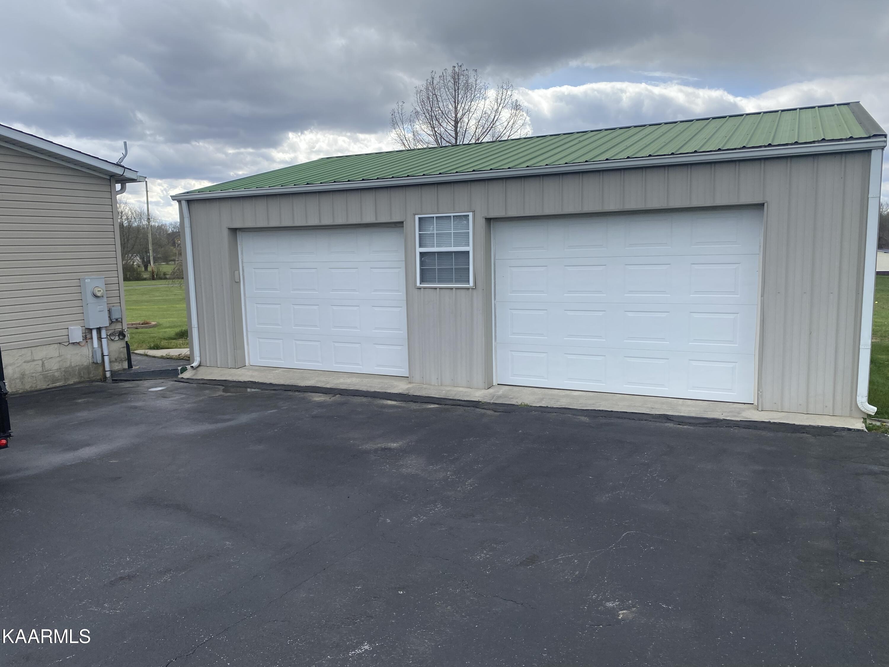 621 Potato Farm Road Crossville, TN 38571 - Photo 26 of 32 85EEEA68-C615-444E-A052-705B0A1A8A9F