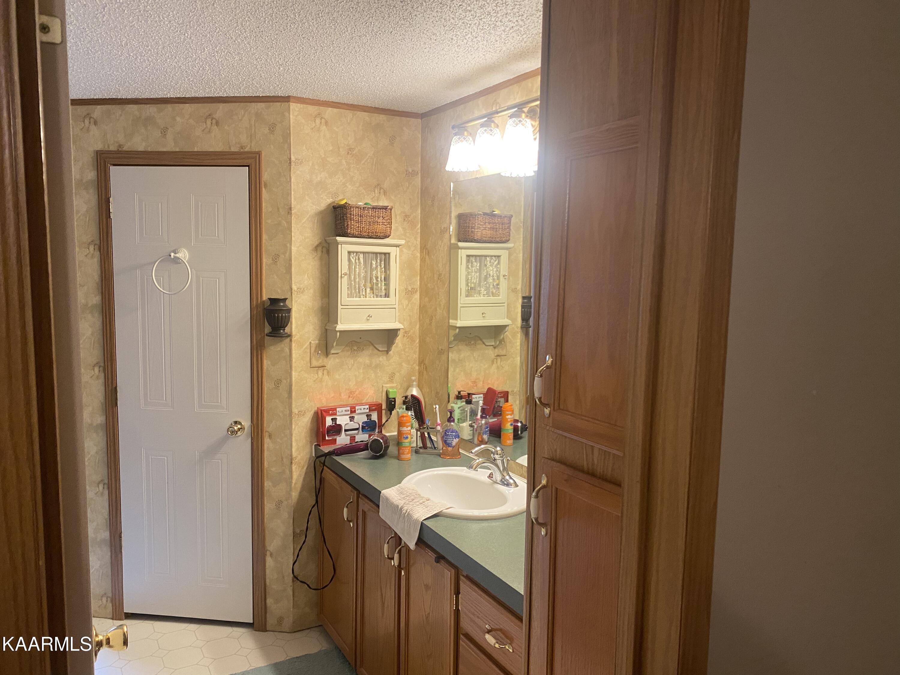 621 Potato Farm Road Crossville, TN 38571 - Photo 10 of 32 C958EBFC-B5DF-456B-9AB6-B910A3A15EA0