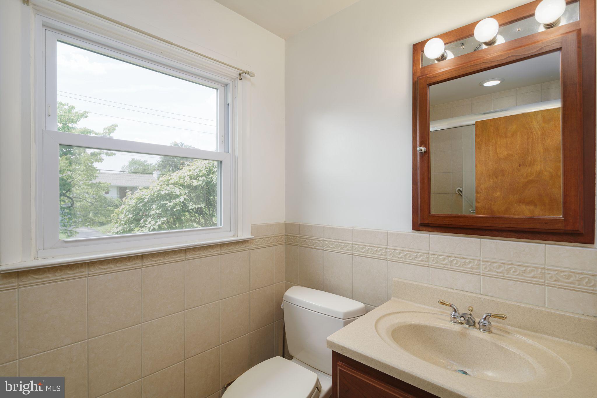 54 Home Road Hatboro, PA 19040 - Photo 11 of 27