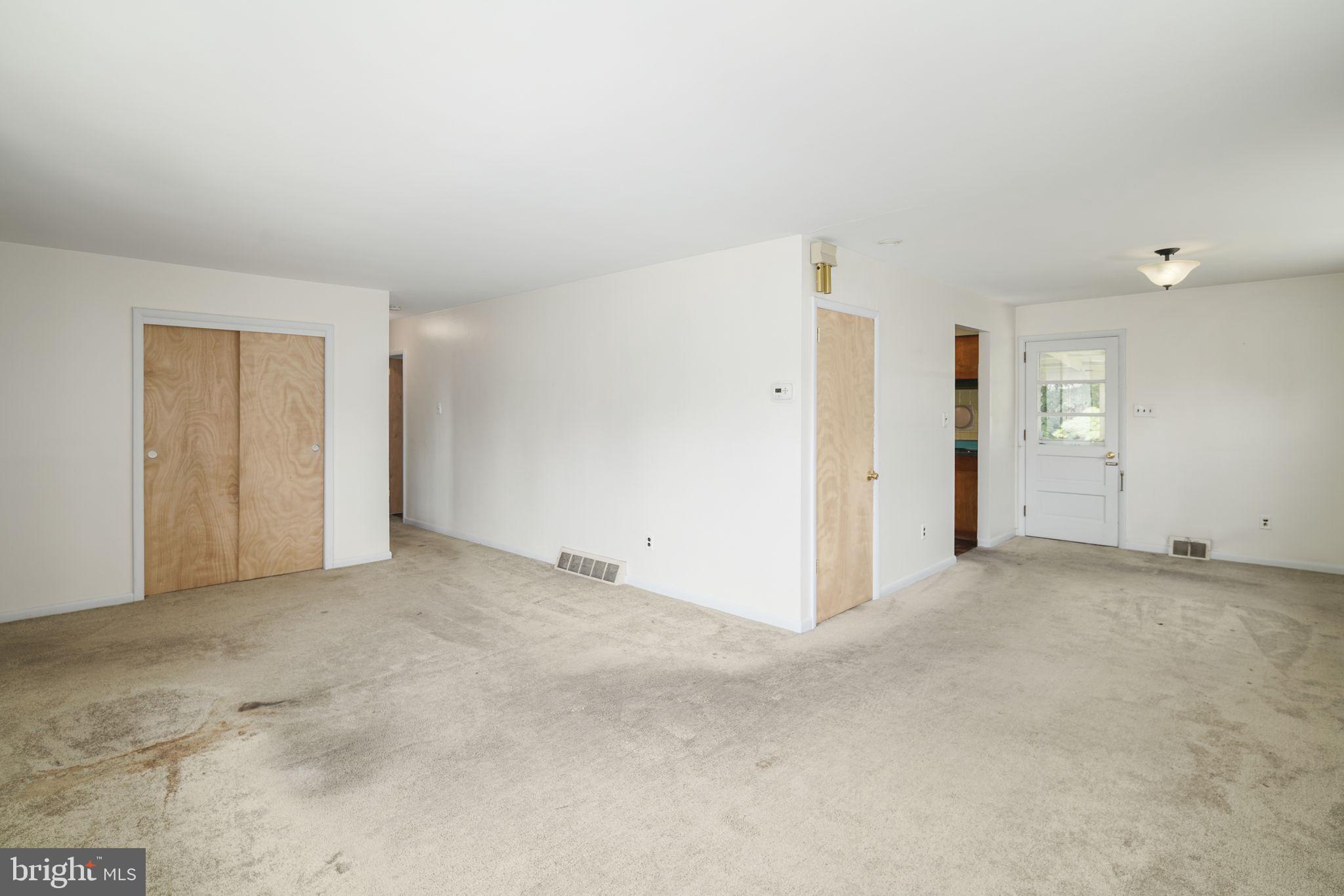 54 Home Road Hatboro, PA 19040 - Photo 4 of 27