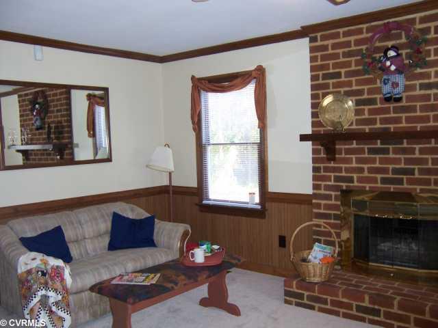 19236 Turkey Road Rockville, VA 23146 - Photo 5 of 12 Cafeteria/Kitchen - NEW TILE,42"WOOD CABINETS,EAT-IN DINING AREA,NEW STOVE& DISHWASHER
