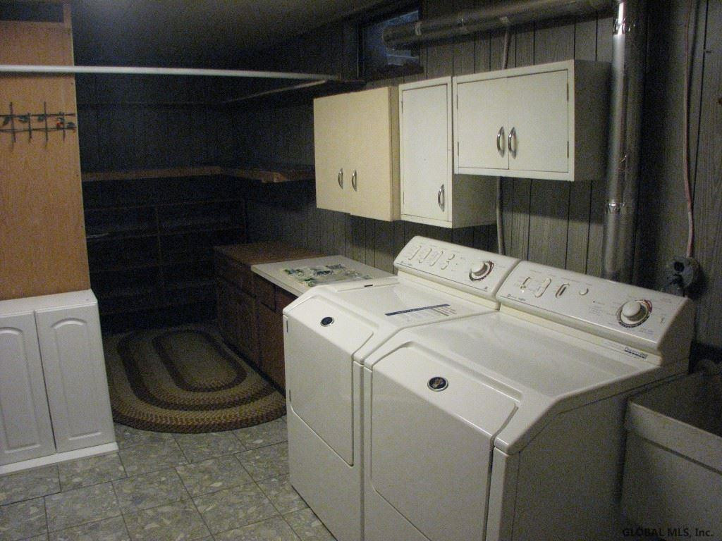 23 Oxford Road Albany, NY 12203 - Photo 19 of 24 Photo 20