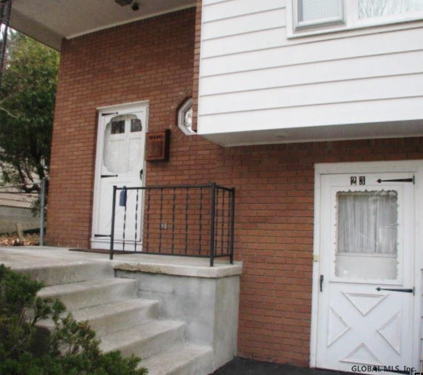 23 Oxford Road Albany, NY 12203 - Photo 2 of 24 Photo 2