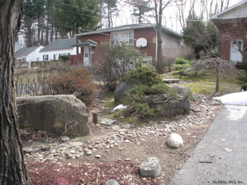 23 Oxford Road Albany, NY 12203 - Photo 23 of 24 Photo 24