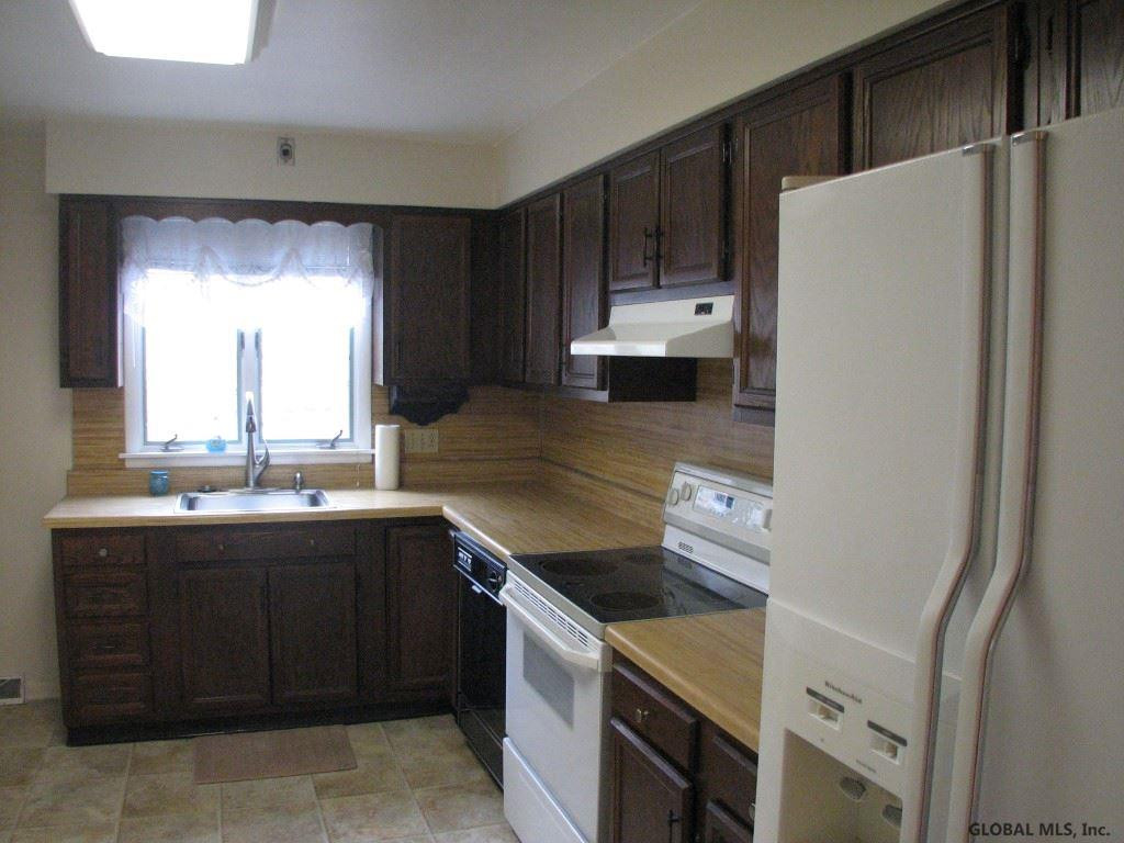 23 Oxford Road Albany, NY 12203 - Photo 8 of 24 Photo 8