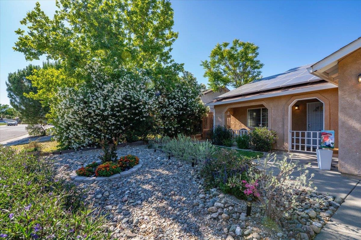 2110 Gentry Way Red Bluff, CA 96080 - Photo 31 of 47 a front view of a house with a yard